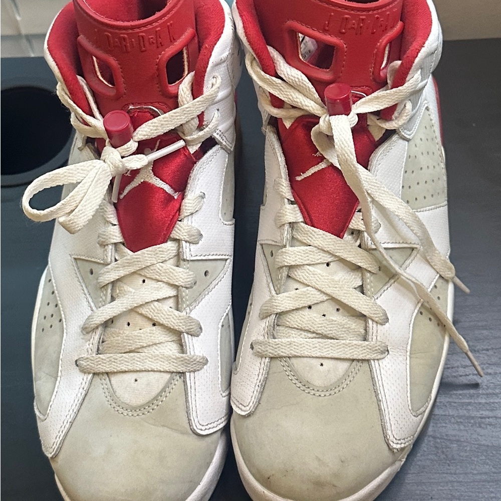 Jordan Athletic Shoes Red and White